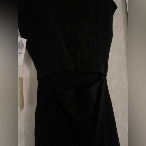 ✨NWT✨ Wilfred Free Cut-Out Knit Mini Dress - Picture 3 of 5